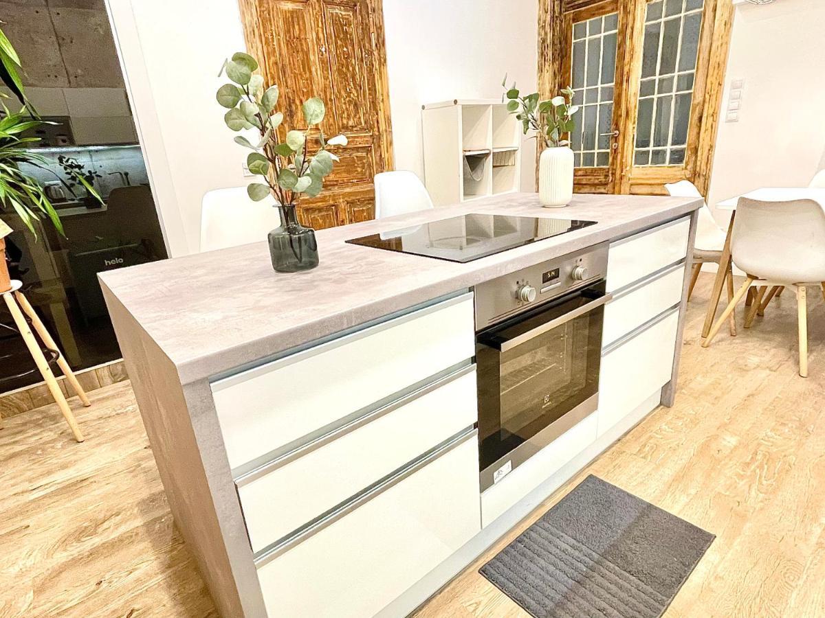 Dream Design Apartment - 3 Bedrooms & Finn Sauna Budapeste Exterior foto
