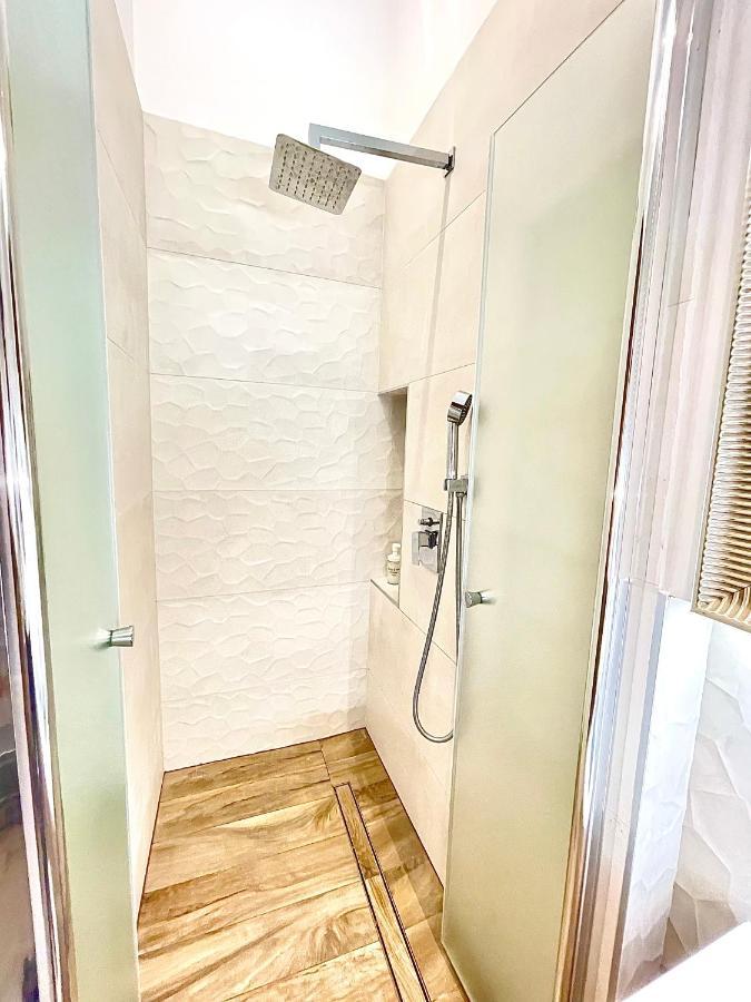 Dream Design Apartment - 3 Bedrooms & Finn Sauna Budapeste Exterior foto