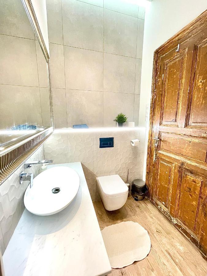 Dream Design Apartment - 3 Bedrooms & Finn Sauna Budapeste Exterior foto