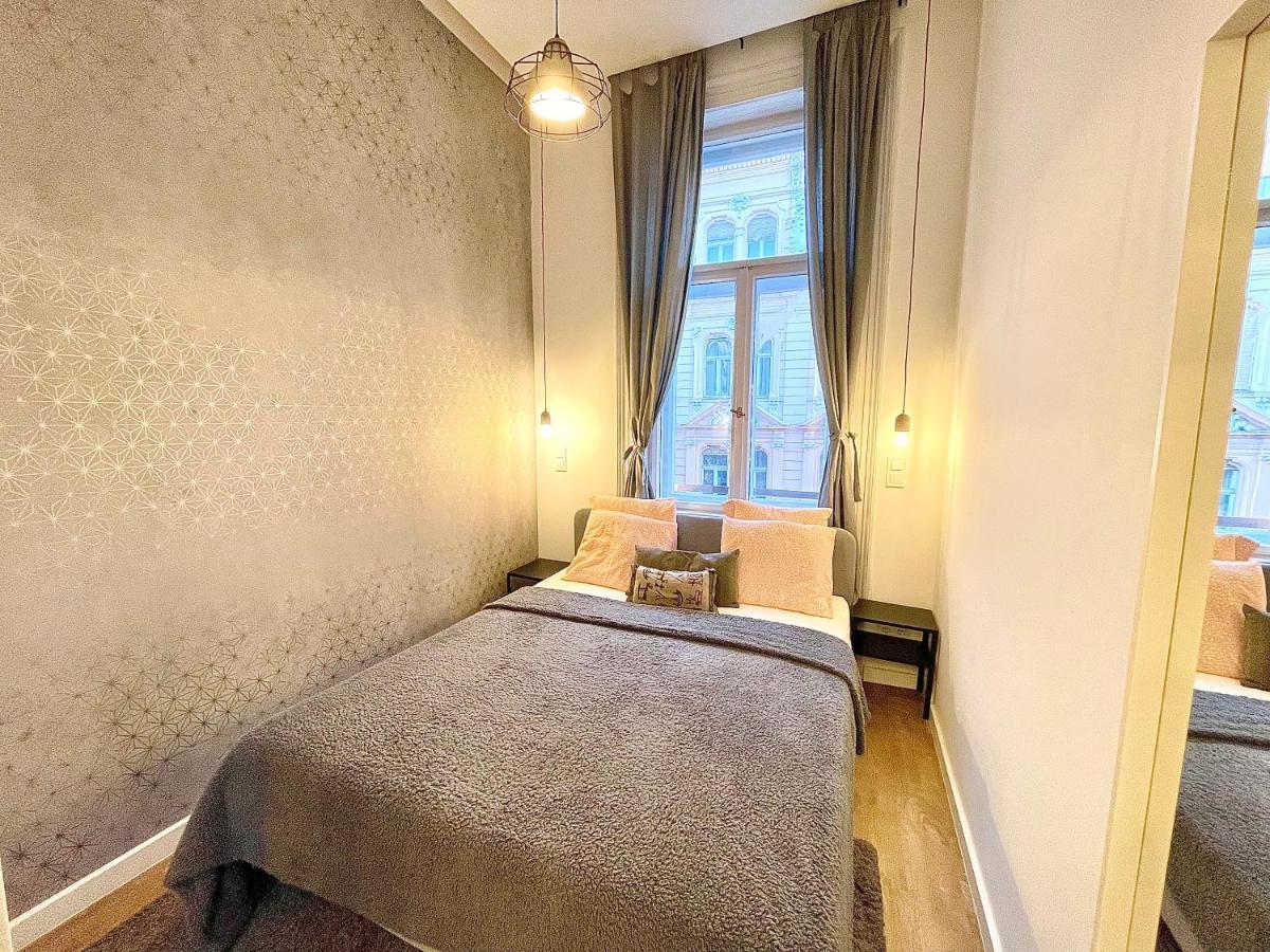Dream Design Apartment - 3 Bedrooms & Finn Sauna Budapeste Exterior foto
