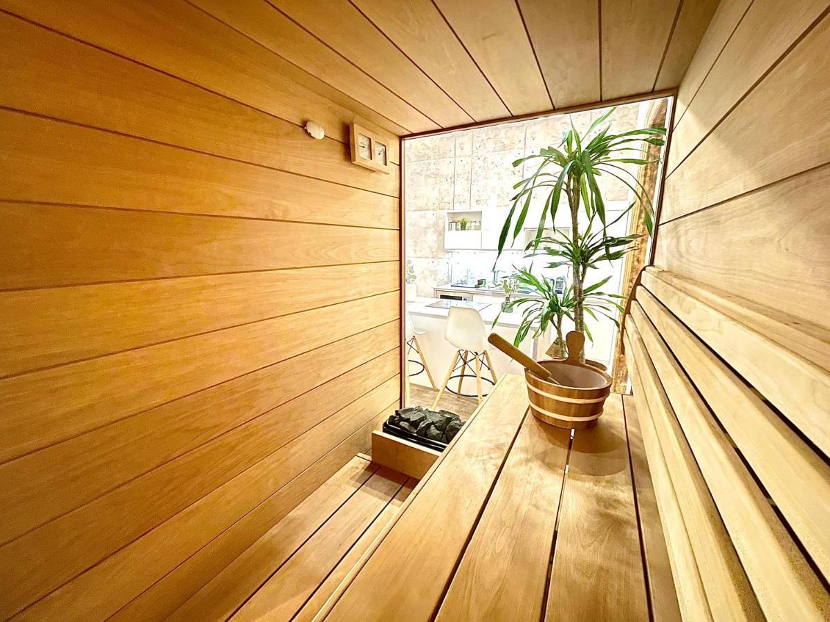Dream Design Apartment - 3 Bedrooms & Finn Sauna Budapeste Exterior foto