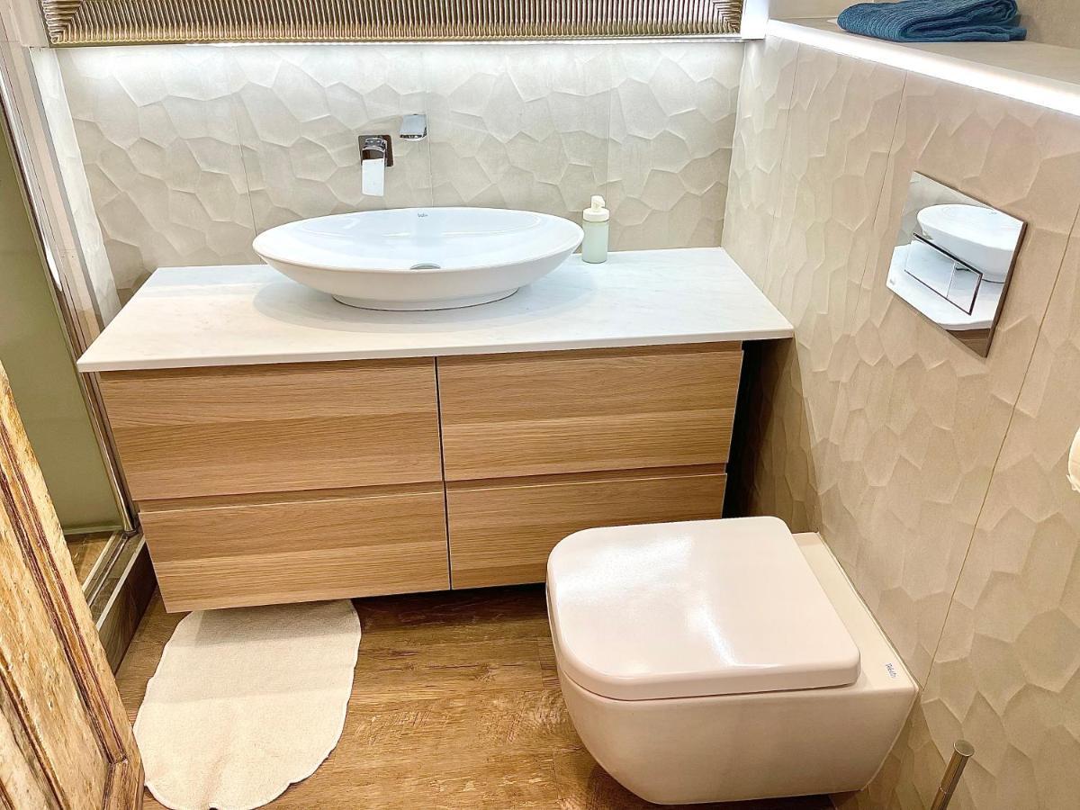 Dream Design Apartment - 3 Bedrooms & Finn Sauna Budapeste Exterior foto