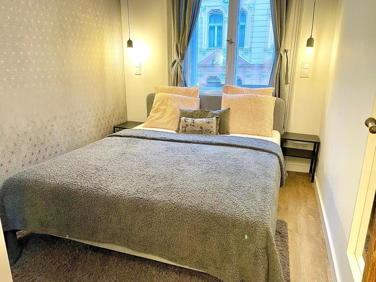 Dream Design Apartment - 3 Bedrooms & Finn Sauna Budapeste Exterior foto