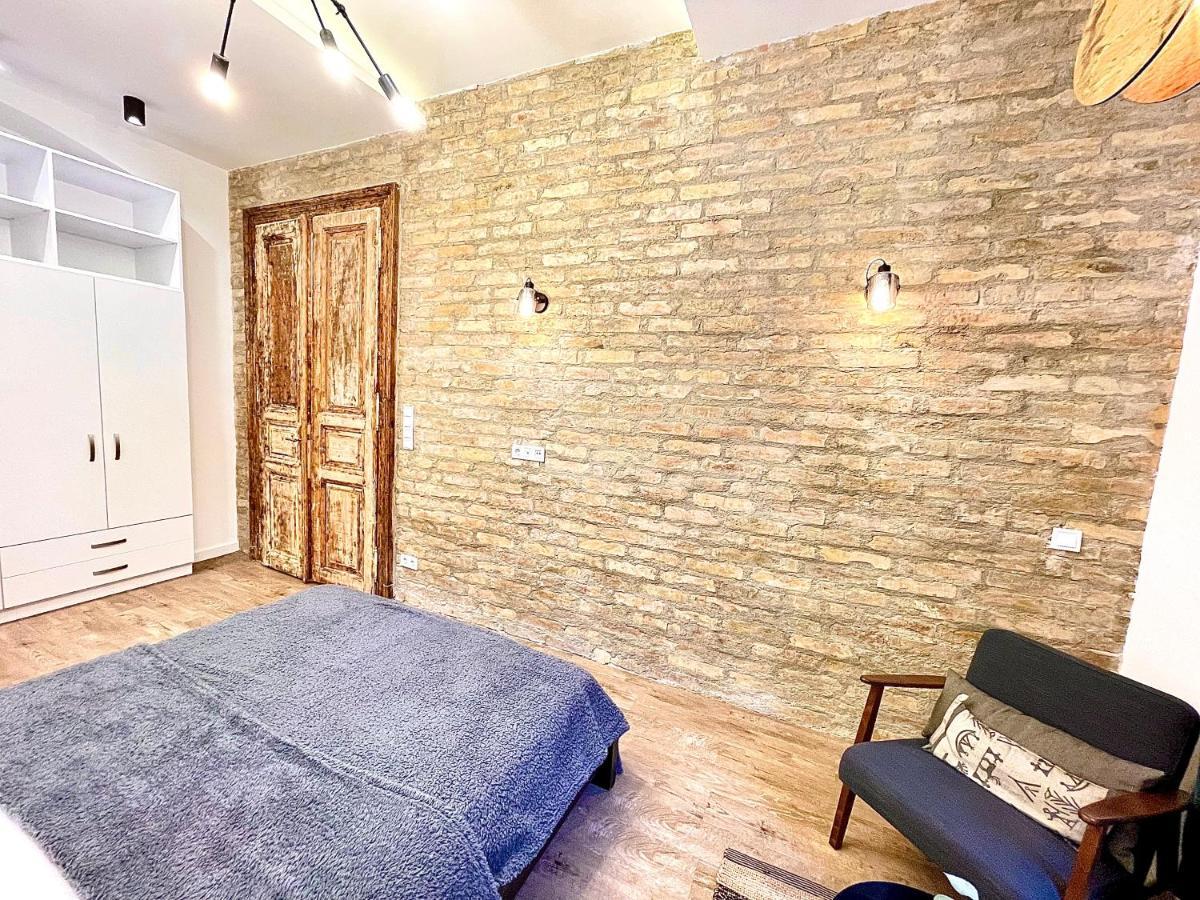 Dream Design Apartment - 3 Bedrooms & Finn Sauna Budapeste Exterior foto