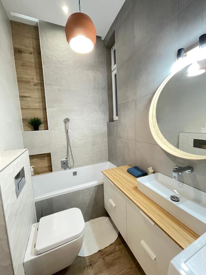 Dream Design Apartment - 3 Bedrooms & Finn Sauna Budapeste Exterior foto